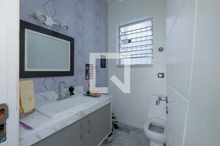 Casa à venda com 230m², 4 quartos e 6 vagasLavabo
