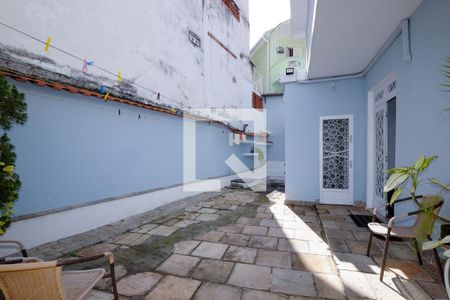 Casa à venda com 230m², 4 quartos e 6 vagasQuintal