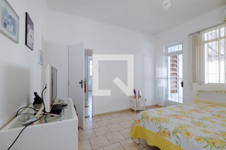 Casa à venda com 230m², 4 quartos e 6 vagasSuíte