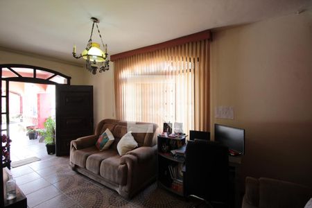 Sala de Estar de casa à venda com 4 quartos, 360m² em Tupi A, Belo Horizonte