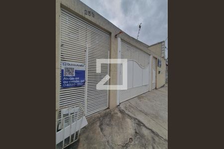 Apartamento à venda com 56m², 2 quartos e 1 vagaFachada da Rua Com a Plaquinha Instalada