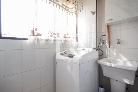 Apartamento à venda com 72m², 3 quartos e 1 vagaÁrea de Serviço