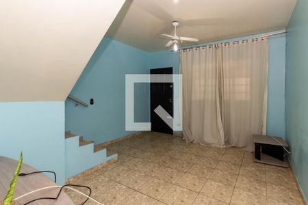 Sala de casa à venda com 2 quartos, 80m² em Jardim Silvia, Guarulhos