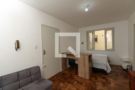 Sala/Quarto de apartamento à venda com 1 quarto, 40m² em Jardim do Salso, Porto Alegre
