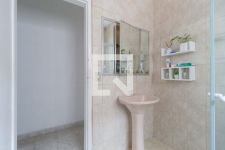 Casa à venda com 150m², 4 quartos e 1 vaga Casa à venda com 150m², 4 quartos e 1 vagaBanheiro