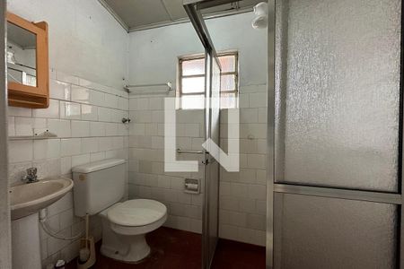 Casa à venda com 240m², 2 quartos e 1 vagaBanheiro