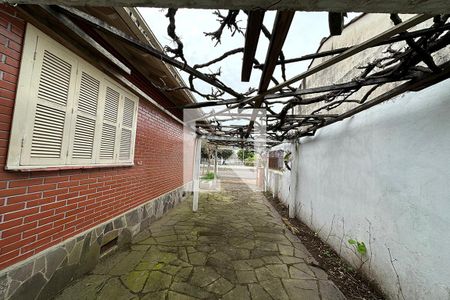 Casa à venda com 240m², 2 quartos e 1 vagaGaragem