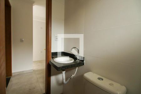 Banheiro de apartamento para alugar com 1 quarto, 33m² em Penha de França, São Paulo