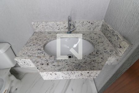 Casa de condomínio à venda com 120m², 2 quartos e 1 vagaLavabo