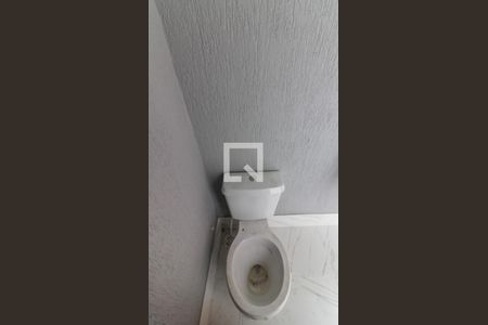 Casa de condomínio à venda com 120m², 2 quartos e 1 vagaLavabo