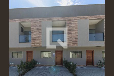 Casa de condomínio à venda com 120m², 2 quartos e 1 vagaFachada