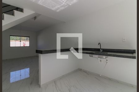 Casa de condomínio à venda com 120m², 2 quartos e 1 vagaCozinha
