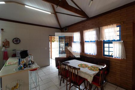 Casa de condomínio à venda com 270m², 3 quartos e 2 vagas Casa de condomínio à venda com 270m², 3 quartos e 2 vagasCozinha