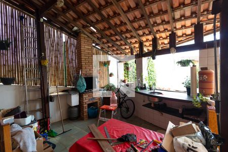 Casa de condomínio à venda com 270m², 3 quartos e 2 vagas Casa de condomínio à venda com 270m², 3 quartos e 2 vagasChurrasqueira