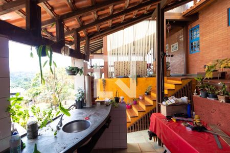 Casa de condomínio à venda com 270m², 3 quartos e 2 vagas Casa de condomínio à venda com 270m², 3 quartos e 2 vagasChurrasqueira