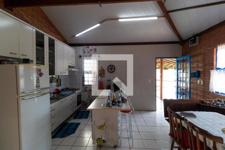 Casa de condomínio à venda com 270m², 3 quartos e 2 vagas Casa de condomínio à venda com 270m², 3 quartos e 2 vagasCozinha