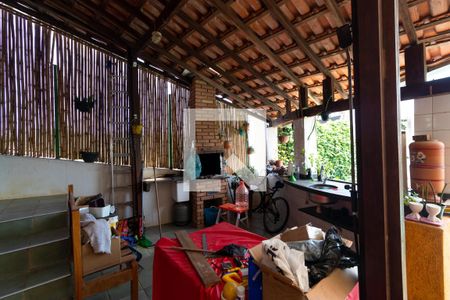 Casa de condomínio à venda com 270m², 3 quartos e 2 vagas Casa de condomínio à venda com 270m², 3 quartos e 2 vagasChurrasqueira