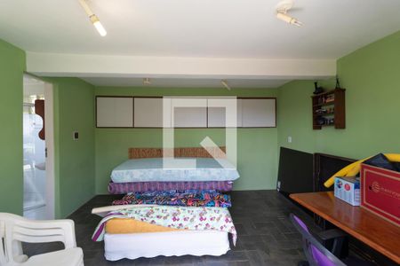 Casa de condomínio à venda com 270m², 3 quartos e 2 vagas Casa de condomínio à venda com 270m², 3 quartos e 2 vagasSuíte 01