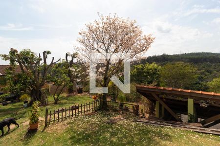 Casa de condomínio à venda com 270m², 3 quartos e 2 vagas Casa de condomínio à venda com 270m², 3 quartos e 2 vagasQuintal