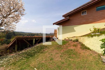 Casa de condomínio à venda com 270m², 3 quartos e 2 vagas Casa de condomínio à venda com 270m², 3 quartos e 2 vagasQuintal