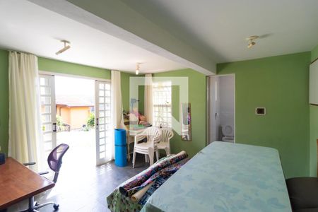 Casa de condomínio à venda com 270m², 3 quartos e 2 vagas Casa de condomínio à venda com 270m², 3 quartos e 2 vagasSuíte 01