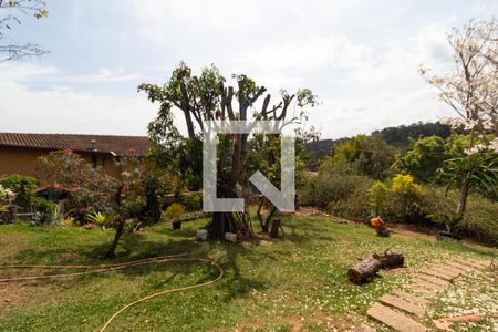 Casa de condomínio à venda com 270m², 3 quartos e 2 vagas Casa de condomínio à venda com 270m², 3 quartos e 2 vagasQuintal