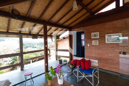Salas de casa de condomínio à venda com 3 quartos, 270m² em Conjunto Habitacional Vila Santana (sousas), Campinas