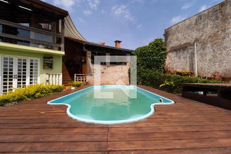 Casa de condomínio à venda com 270m², 3 quartos e 2 vagas Casa de condomínio à venda com 270m², 3 quartos e 2 vagasPiscina