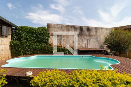 Casa de condomínio à venda com 270m², 3 quartos e 2 vagas Casa de condomínio à venda com 270m², 3 quartos e 2 vagasPiscina