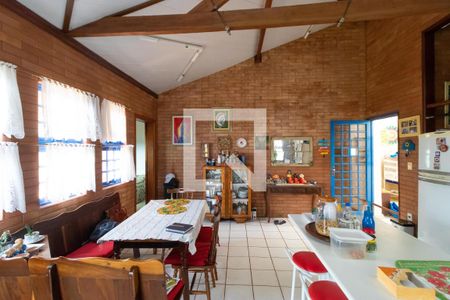 Casa de condomínio à venda com 270m², 3 quartos e 2 vagas Casa de condomínio à venda com 270m², 3 quartos e 2 vagasCozinha