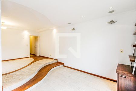 Sala de casa à venda com 3 quartos, 187m² em Chácara Monte Alegre, São Paulo