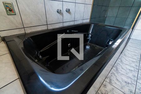 Casa à venda com 600m², 6 quartos e 3 vagasBanheiro da Suíte 2 Detalhe