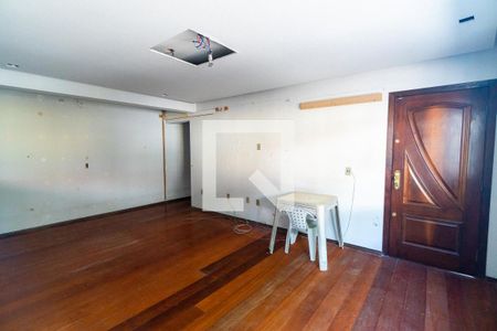 Sala de casa à venda com 6 quartos, 600m² em Vila da Saúde, São Paulo