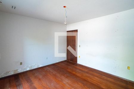 Casa à venda com 600m², 6 quartos e 3 vagasQuarto 3