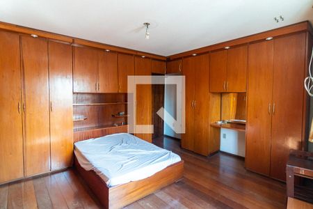 Casa à venda com 600m², 6 quartos e 3 vagasSuite 2