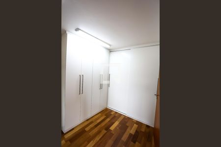 Casa à venda com 280m², 3 quartos e 3 vagasCloset da suíte 3