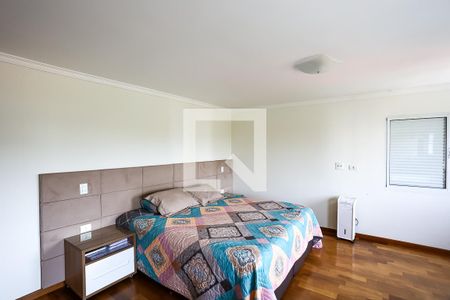 Casa à venda com 280m², 3 quartos e 3 vagasSuíte 3 