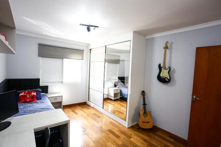 Casa à venda com 280m², 3 quartos e 3 vagasSuíte 1