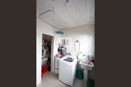 Casa à venda com 280m², 3 quartos e 3 vagasÁrea de Serviço