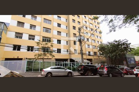 Apartamento para alugar com 79m², 2 quartos e 1 vagaFachada