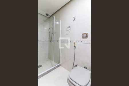 Apartamento à venda com 360m², 4 quartos e 3 vagasSuíte 4 - Banheiro