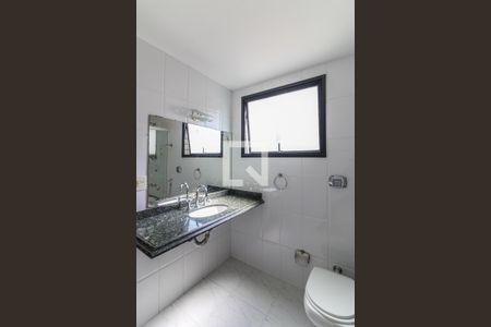 Apartamento à venda com 360m², 4 quartos e 3 vagasSuíte 1 - Banheiro