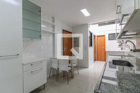 Apartamento à venda com 360m², 4 quartos e 3 vagasCozinha