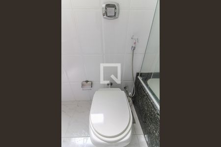 Apartamento à venda com 360m², 4 quartos e 3 vagasSuíte 1 - Banheiro