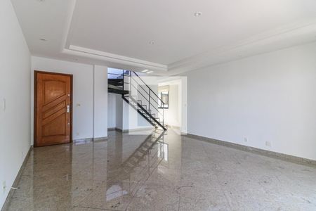 Apartamento à venda com 360m², 4 quartos e 3 vagasSala