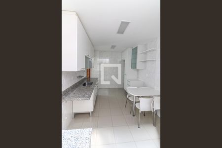 Apartamento à venda com 360m², 4 quartos e 3 vagasCozinha