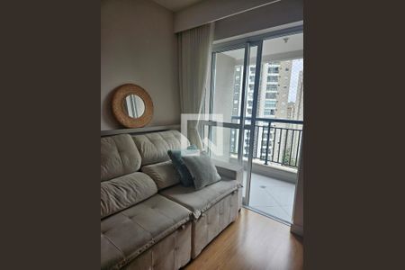 Sala com vista para sacada  de apartamento à venda com 2 quartos, 56m² em Vila Andrade, São Paulo