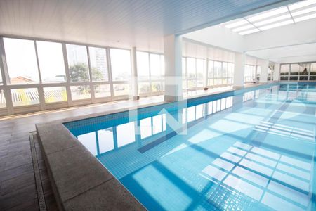 Apartamento à venda com 68m², 2 quartos e 2 vagasÁrea comum - Piscina