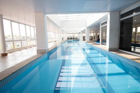 Apartamento à venda com 68m², 2 quartos e 2 vagasÁrea comum - Piscina