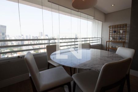 Varanda de apartamento à venda com 2 quartos, 68m² em Pinheiros, São Paulo